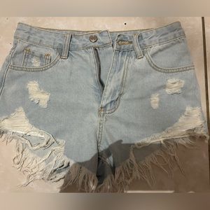 Amazon shorts size: 0 light blue w rips